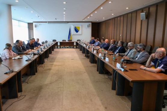 Članovi Kluba delegata bošnjačkog naroda u Domu naroda PSBiH razgovarali sa predsjednikom i članovima Matičnog društva bošnjačkih vijeća